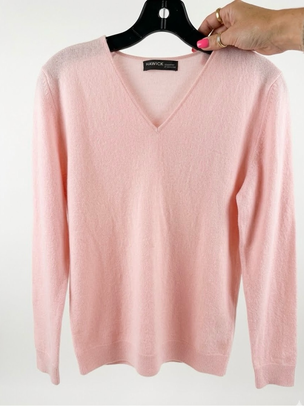 Hawick Cashmere Baby Pink V-neck Sweater